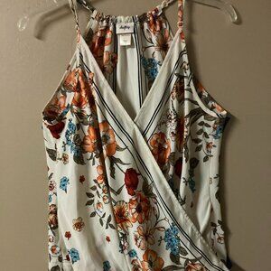DAYTRIP PRE OWNED  BEAUTIFUL FAUX WRAP BLOUSE SMALL